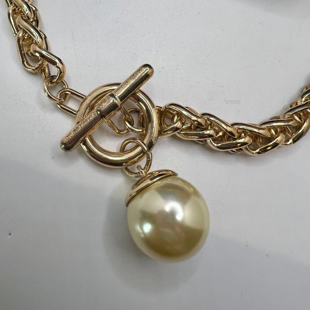 Single Pearl Dangle Toggle Necklace - image 2